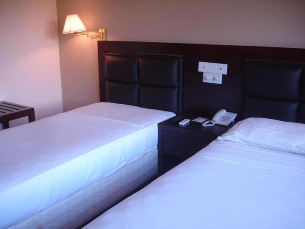 Devon Hotel Канді Екстер'єр фото