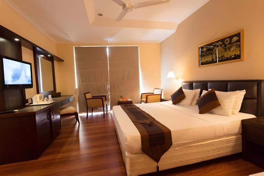 Devon Hotel Канді Екстер'єр фото