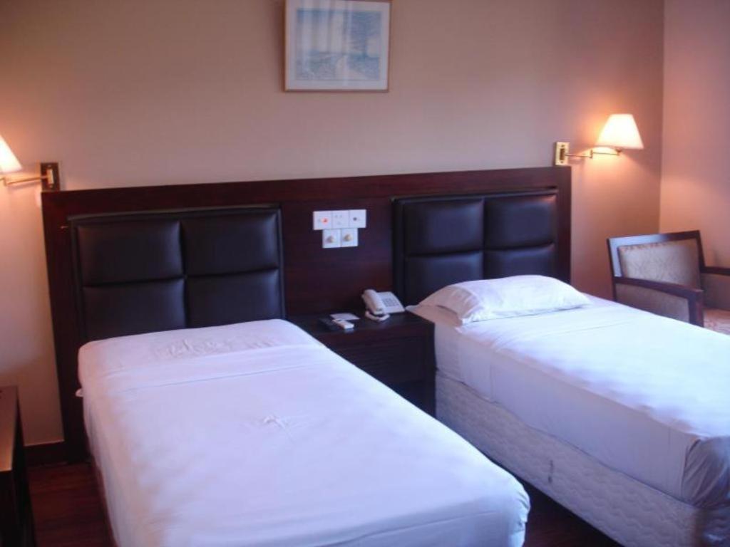 Devon Hotel Канді Екстер'єр фото