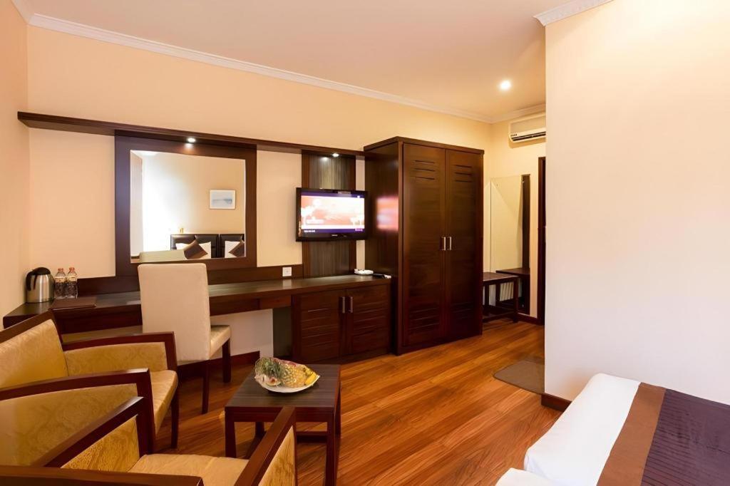 Devon Hotel Канді Екстер'єр фото