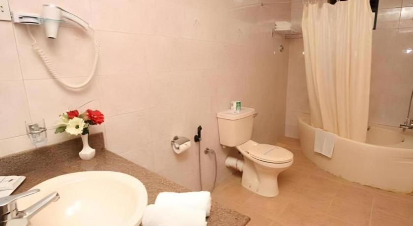 Devon Hotel Канді Екстер'єр фото