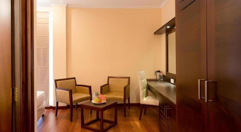 Devon Hotel Канді Екстер'єр фото